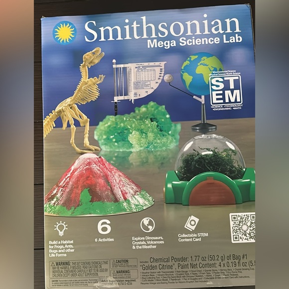 New Smithsonian Mega Science Lab Kit - Picture 2 of 2